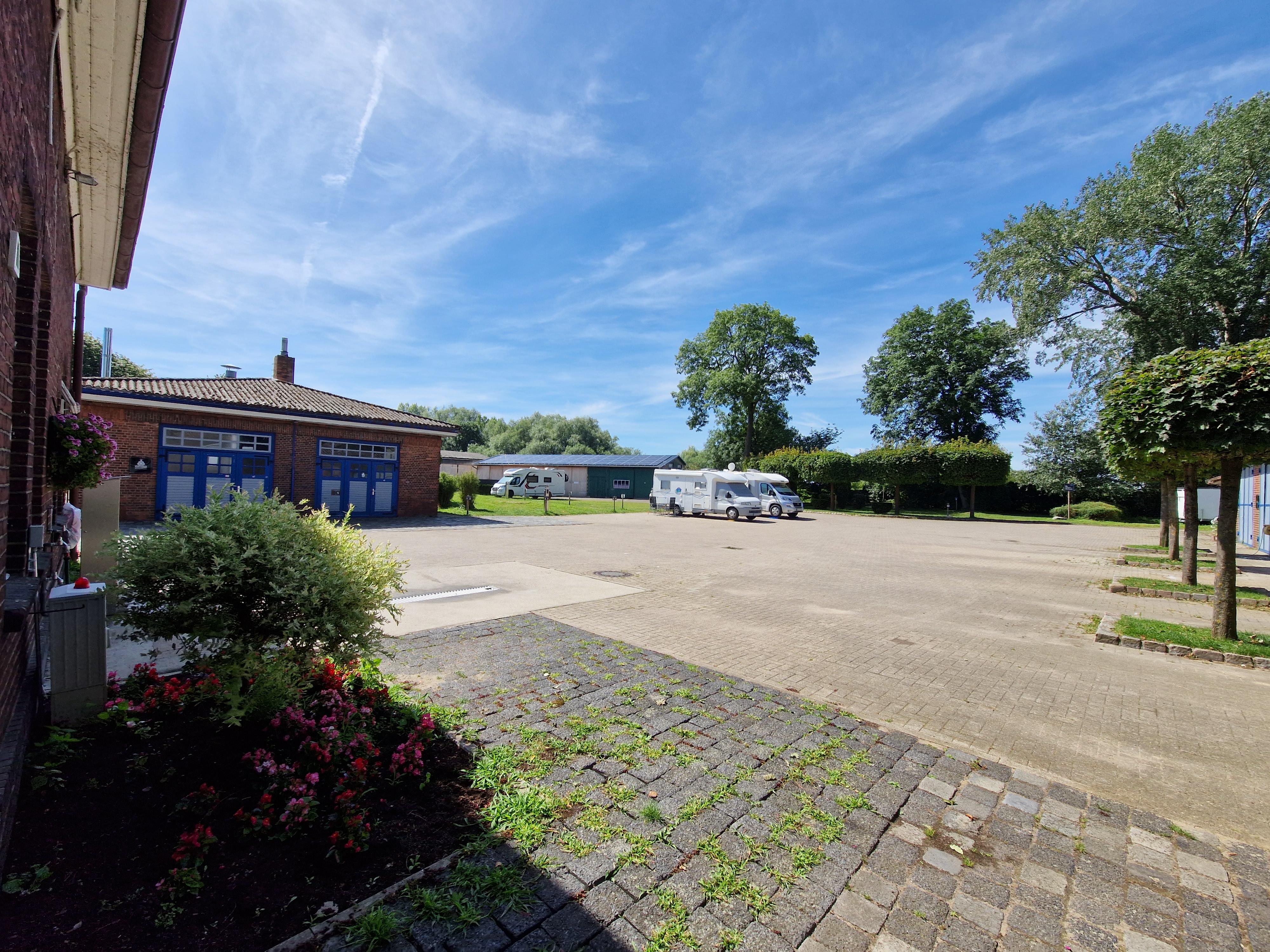 Hans-Jürgen Hess Hof - Elbepark Bunthaus
